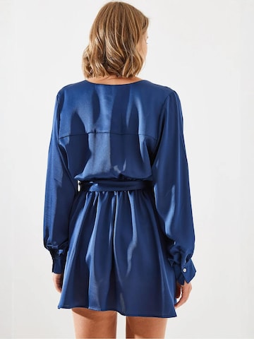 Abito di Bianco Lucci in blu