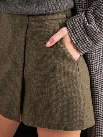 ABOUT YOU Regular Rok 'Sarah' in Groen