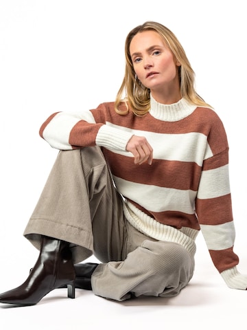 Living Crafts Pullover 'SELANIA' in Rot