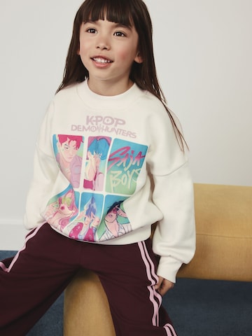 Next Sweatshirt 'K-Pop Demon Hunters' in Beige: voorkant