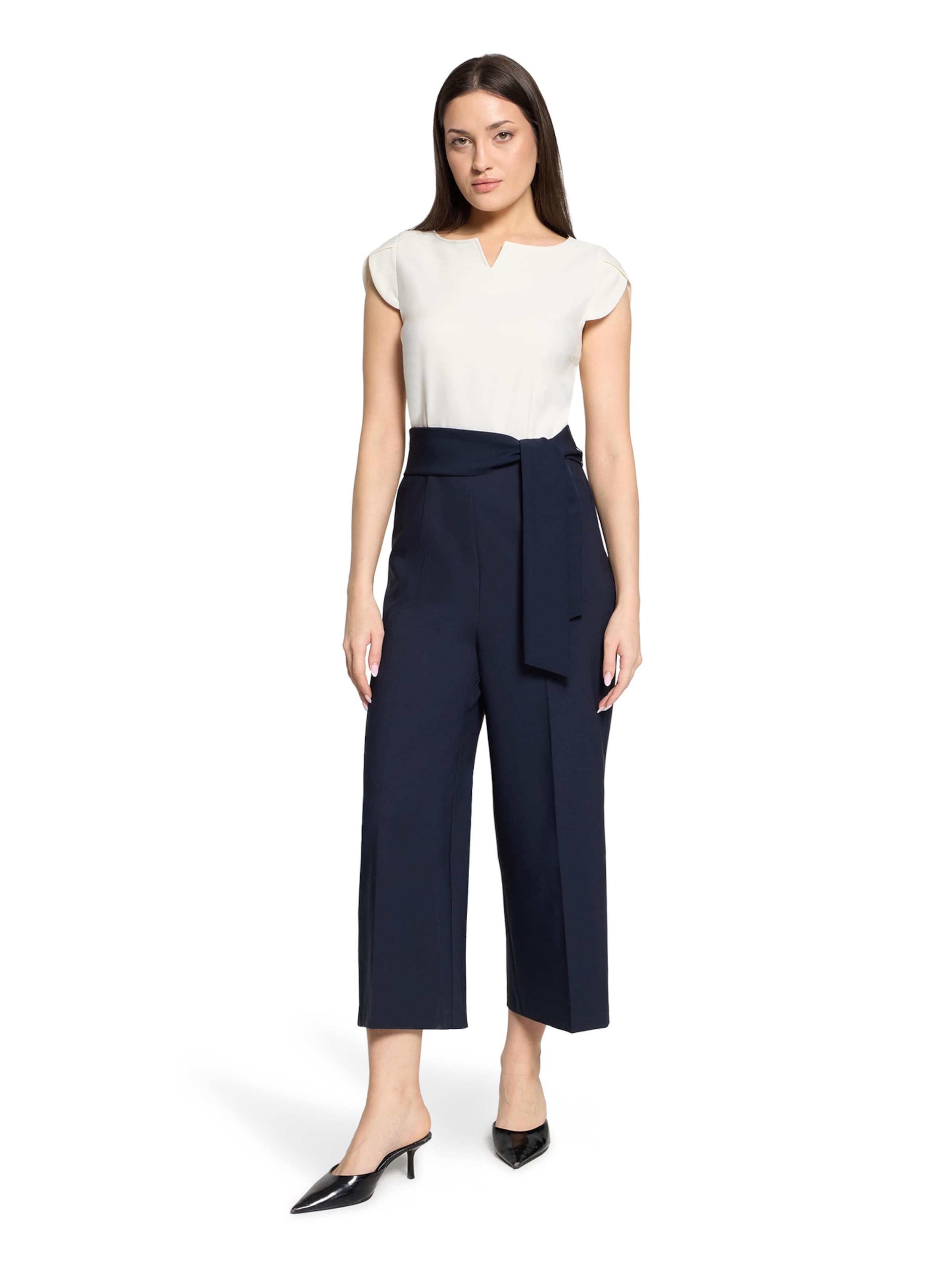 Betty Barclay Jumpsuit in Blue: front