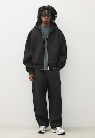 Bershka Baggy Byxa i svart