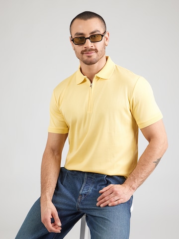 SELECTED - Camiseta 'SLHFAVE' en amarillo: frente