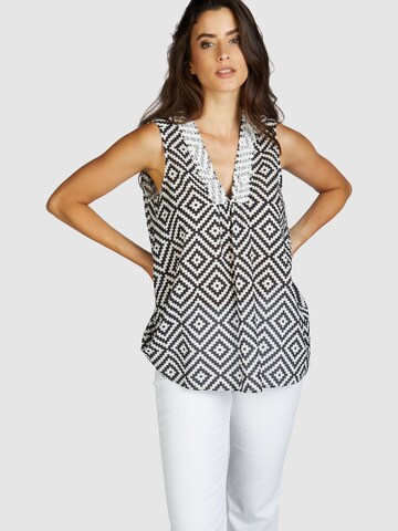 MARC AUREL Blouse in Black: front