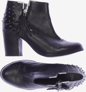 BRONX Dress Boots in 38 in Black: front