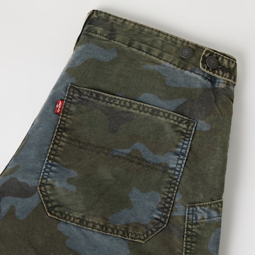 LEVI'S ® Kottis Klapptaskutega püksid, värv roheline