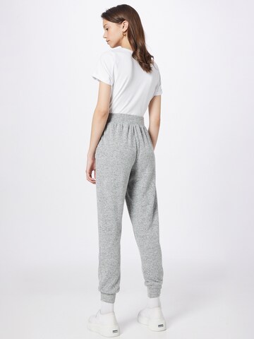 Dorothy Perkins Tapered Housut värissä harmaa