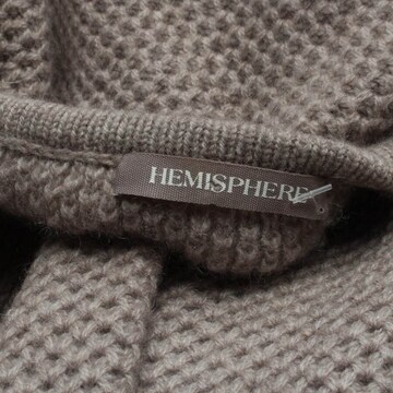 Hemisphere Sweater & Cardigan in S in Brown