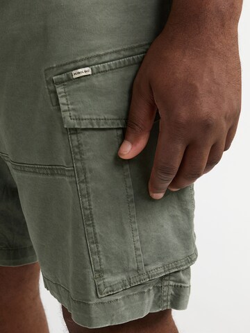 Petrol Industries - Regular Calças cargo em verde