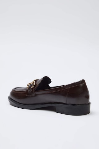Trendyol - Mocasines en marrón