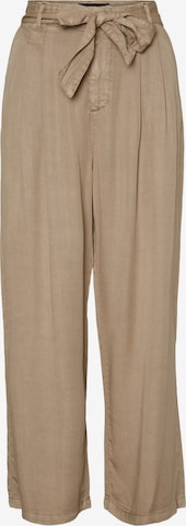 VERO MODA Pleat-Front Pants 'MIA' in Brown: front