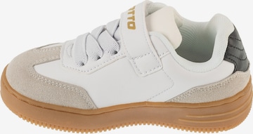 LOTTO Trainers 'Lotto Makera K' in White: front