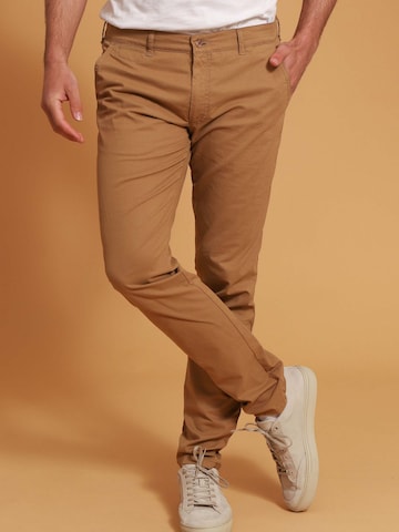 Coupe slim Pantalon chino 'Plato' Suitable en marron : devant