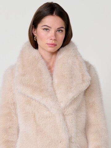 Veste mi-saison KOROSHI en blanc