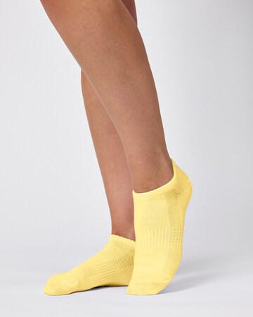 SNOCKS Socks in Yellow