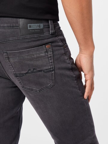 MUSTANG Regular Jeans 'Washington' in Grey