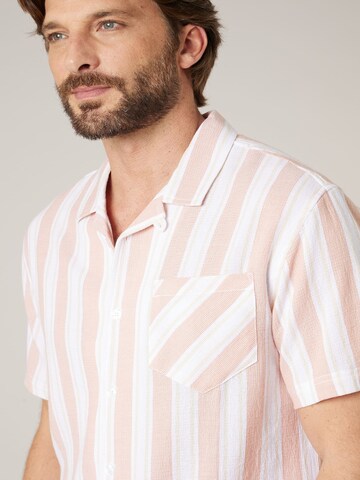 Coupe regular Chemise 'CURRIES' Deeluxe en rose
