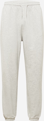 WEEKDAY Tapered Pants 'Sebbe' in Grey: front