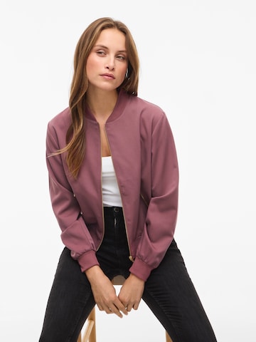 Vila Petite Kurtka przejściowa 'VIBUBBLE' w kolorze różowy: przód