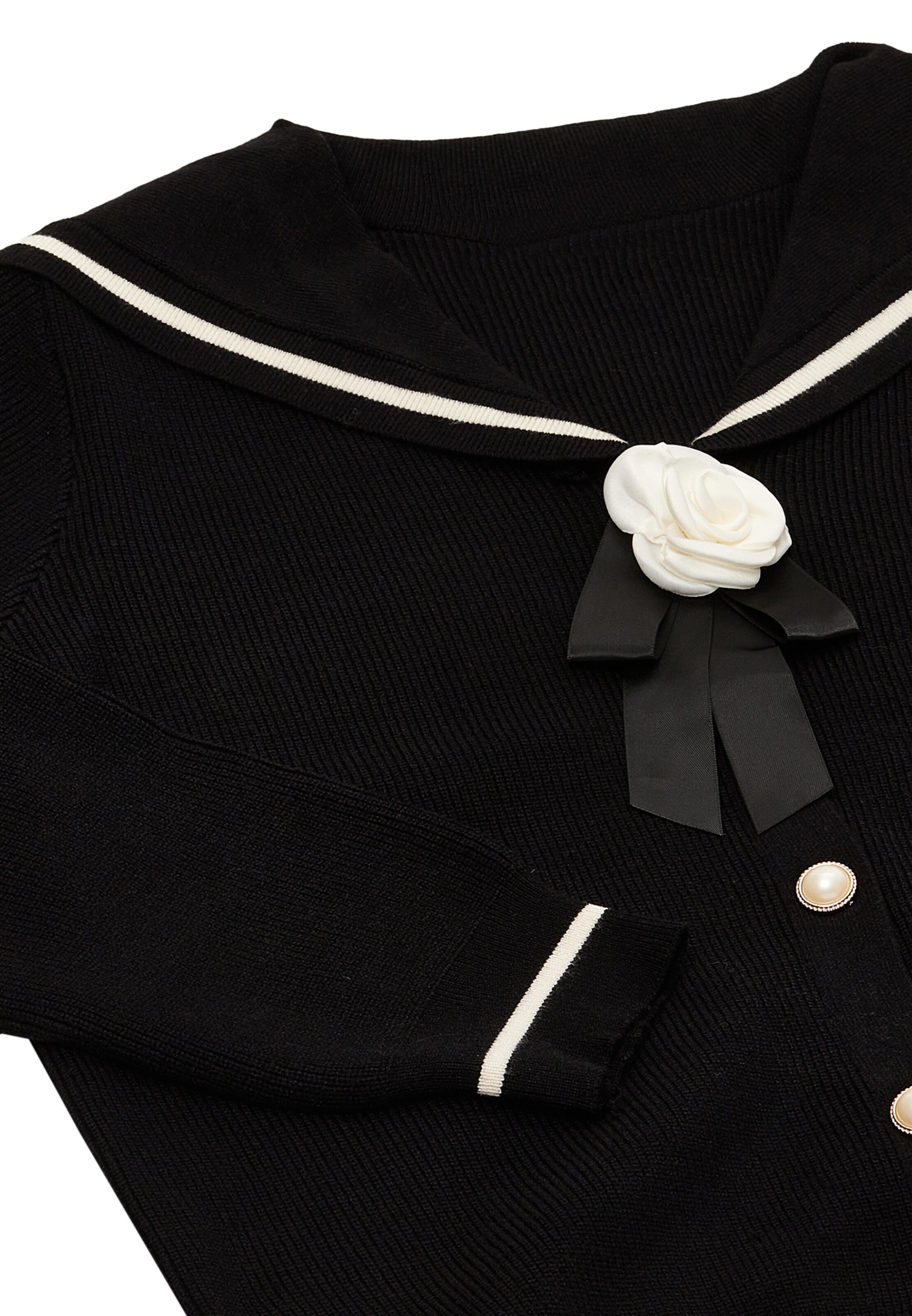 NAEMI Cardigan i sort