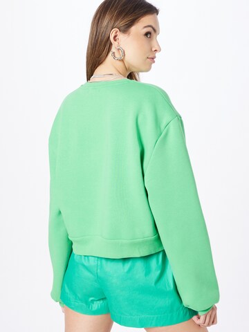 NA-KD Sweatshirt 'Josefine' in Groen