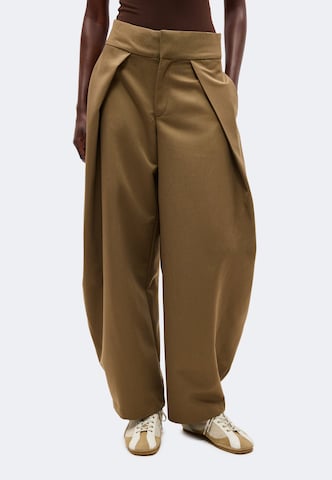 Pull&Bear Barrel Élére vasalt nadrágok - bézs: elől