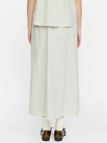 Gonna 'Ebbi' di Soft Rebels in bianco