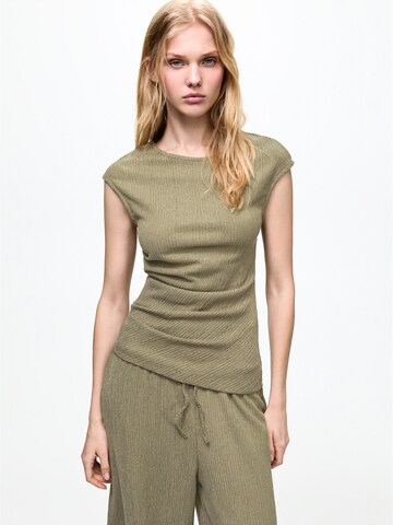 Top di Pull&Bear in verde: frontale