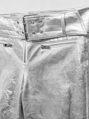 MANGO Normalny krój Spodnie 'Lauren' w kolorze srebrny