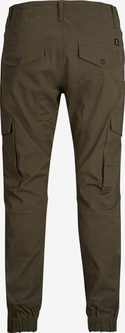 Tapered Pantaloni cargo 'PAUL' di JACK & JONES in verde