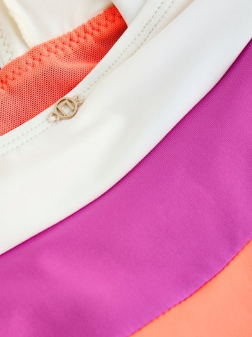 Triangle Maillot de bain modelant Next en rose