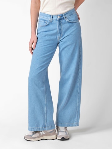 Klitmøller Wide leg Jeans in Blue: front