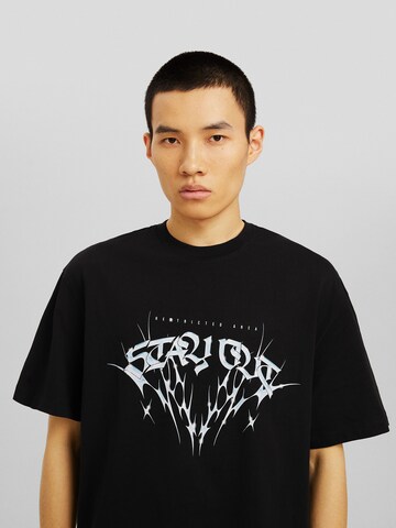 Bershka T-Shirt in Schwarz