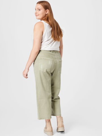 Esprit Curves Regular Jeans in Groen