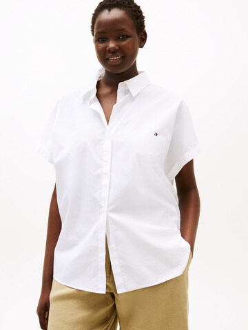 Tommy Hilfiger Curve Blouse in White: front
