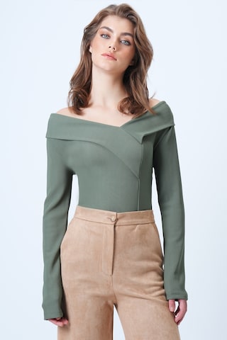 Tricou de la Trend Alaçatı Stili pe verde