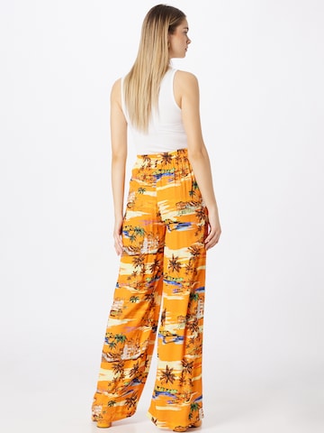 Wide leg Pantaloni di Nasty Gal in arancione