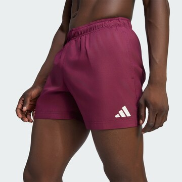 raudona ADIDAS SPORTSWEAR Maudymosi šortai 'Ess'