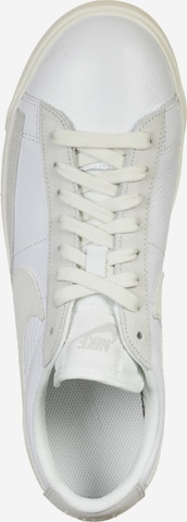 Nike Sportswear Sneaker 'BLAZER LOW LEATHER' in Weiß