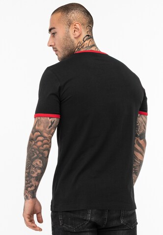 melns Tapout T-Krekls 'Trashed'