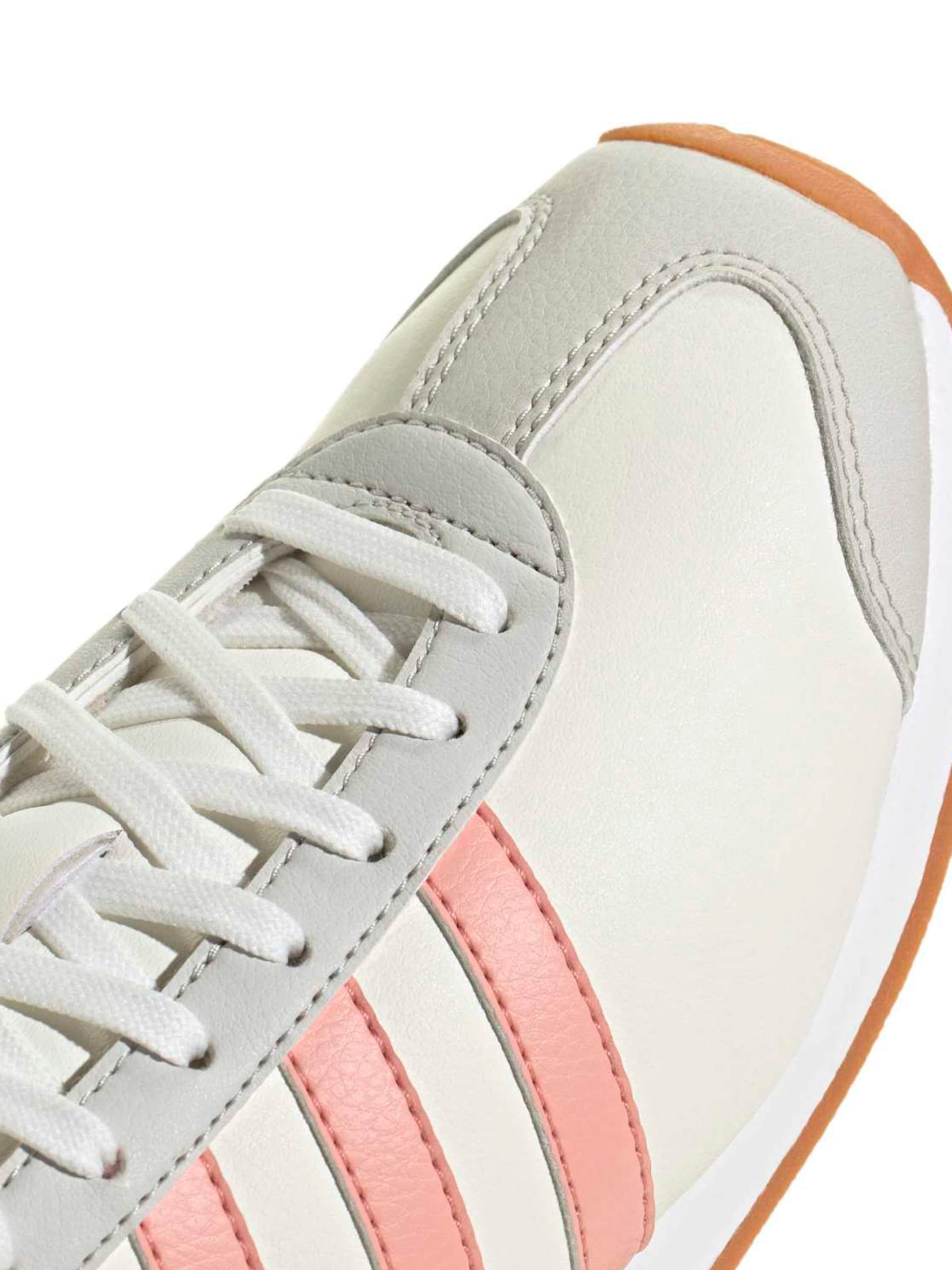 ADIDAS SPORTSWEAR Σνίκερ χαμηλό 'RUNVISTA' σε λευκό