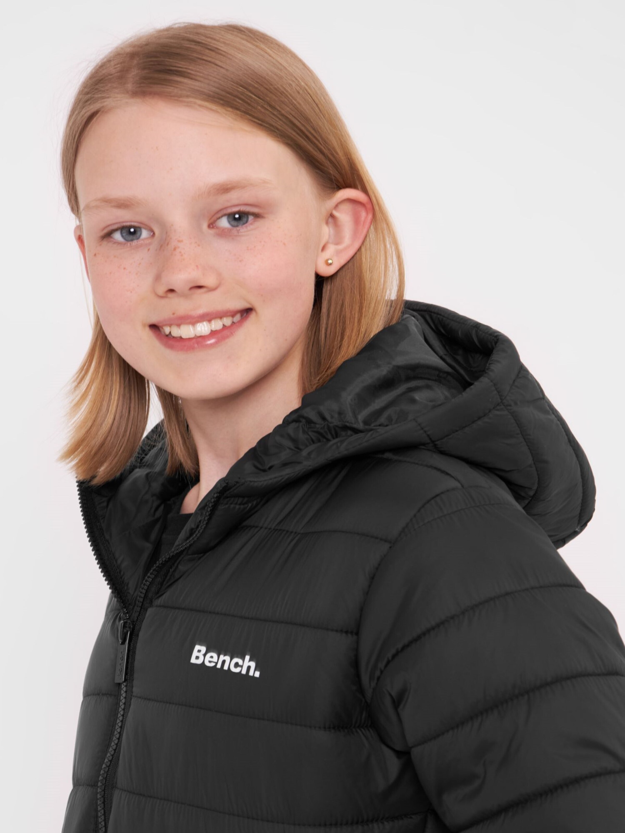 BENCH Between-Season Jacket 'Nora' in Black | ABOUT YOU