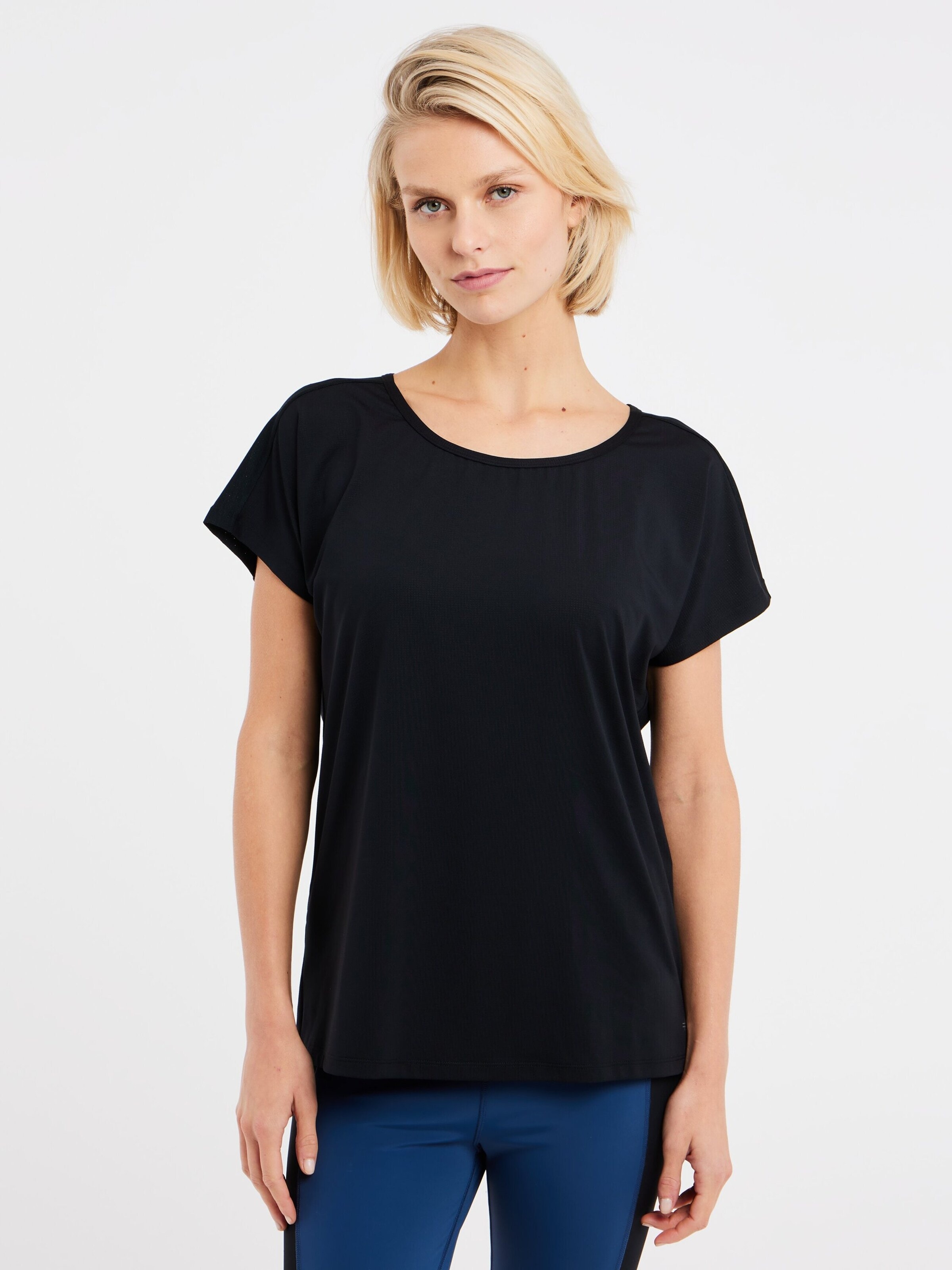PROTEST Shirt 'PRTLOQUAT' in Zwart: voorkant