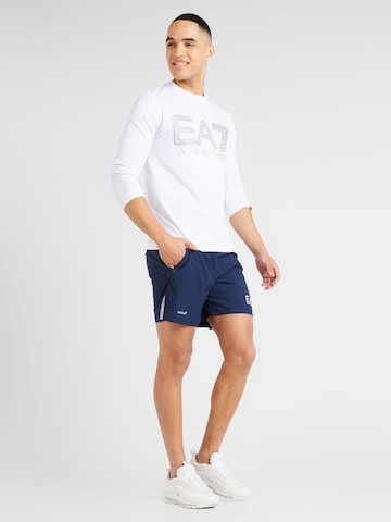 EA7 Emporio Armani Regular Sportshorts in Blau