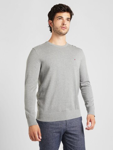 TOMMY HILFIGER Pullover 'ESSENTIAL' i grå: forside