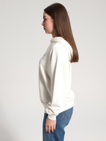 NOWIHT Sweatshirt 'Lucienne'‌‌‌‌‌‌‌ in Weiß