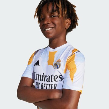 T-Shirt fonctionnel 'Real Madrid 24/25 Pre-Match' ADIDAS PERFORMANCE en blanc