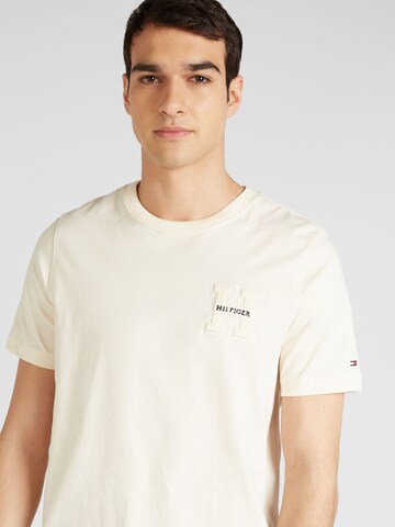 TOMMY HILFIGER T-Shirt in Beige