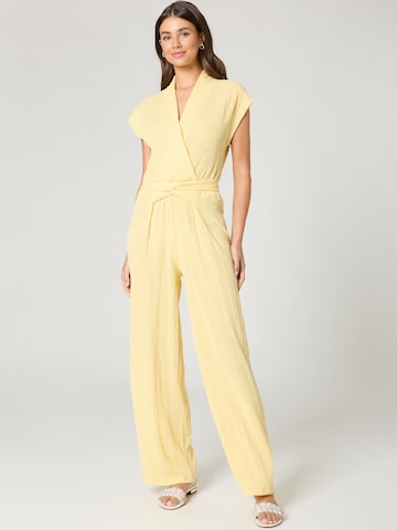 Guido Maria Kretschmer Collection Jumpsuit 'Desiree' in Yellow: front