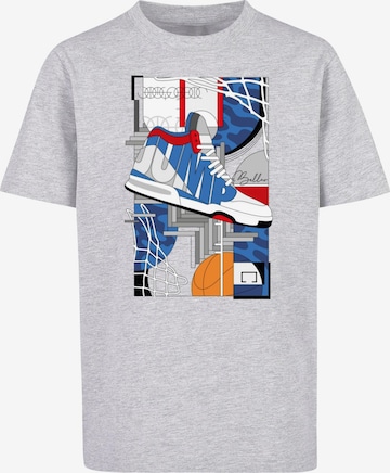 T-Shirt 'Sneaker Collage' Mister Tee en gris : devant